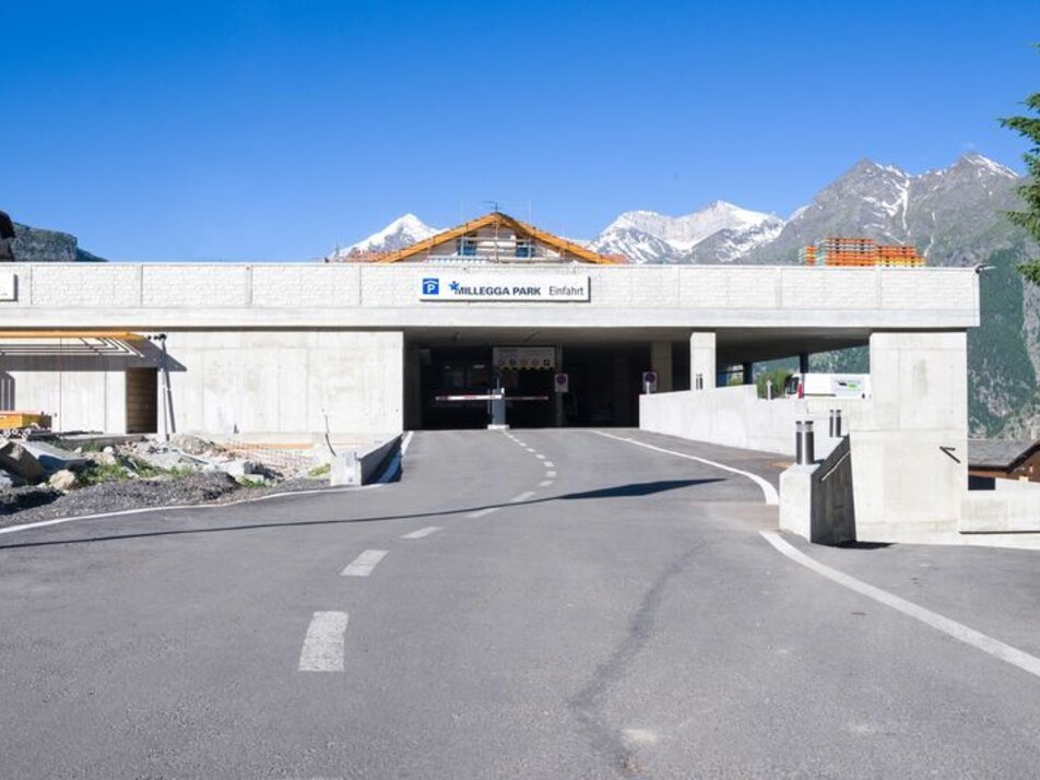 Einfahrt Parkhaus Millegga | © Brigger Bau