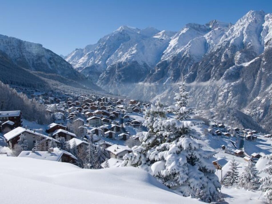 Blick auf Dorf Winter | © Holiday destination Grächen St. Niklaus